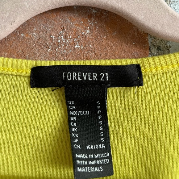 Yellow wrap top - Picture 4 of 4